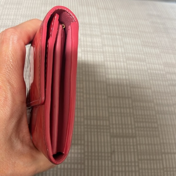Louis Vuitton Sarah coral pink  Vernise Wallet- stunning - - Picture 3 of 8